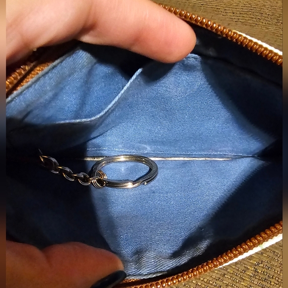 Dooney and Bourke Leather Floral Wristlet Clutch Lillies EUC - Picture 7 of 13